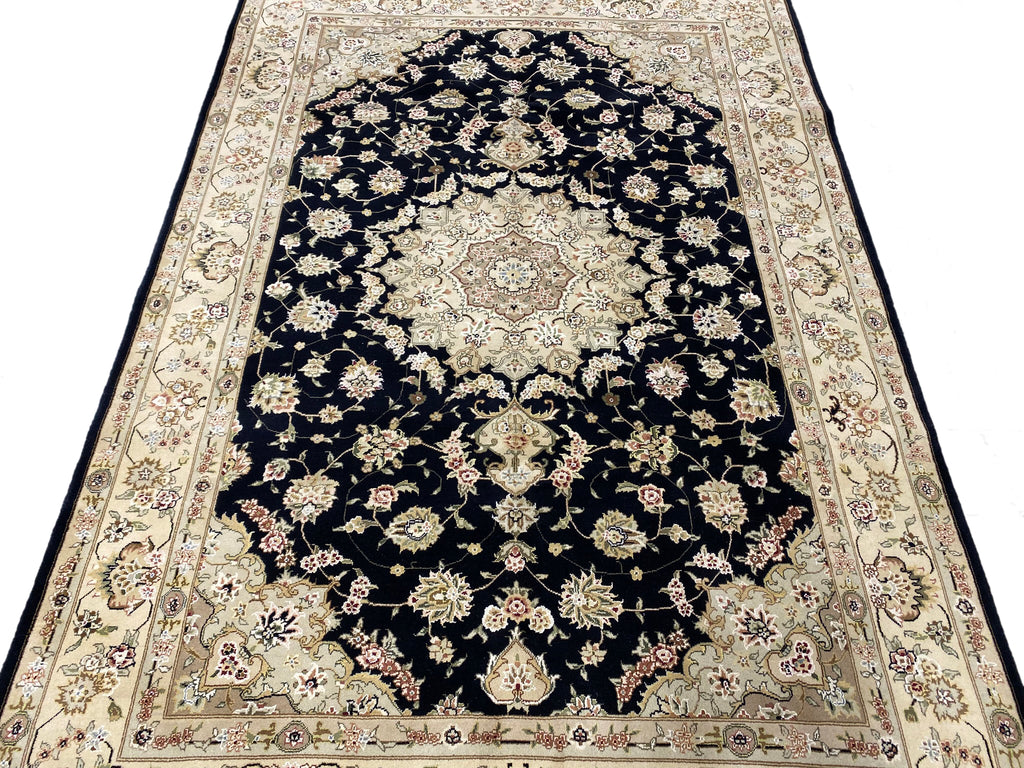 5.9 x 8.9 Wool and Silk Quality Handmade Rug BLACK #PIX-8527