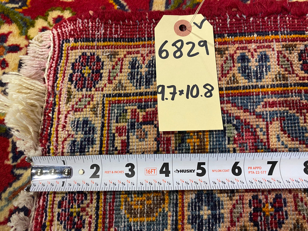 9.7 x 10.8 Squarish Size genuine Persian Kashan Rug #F-6829