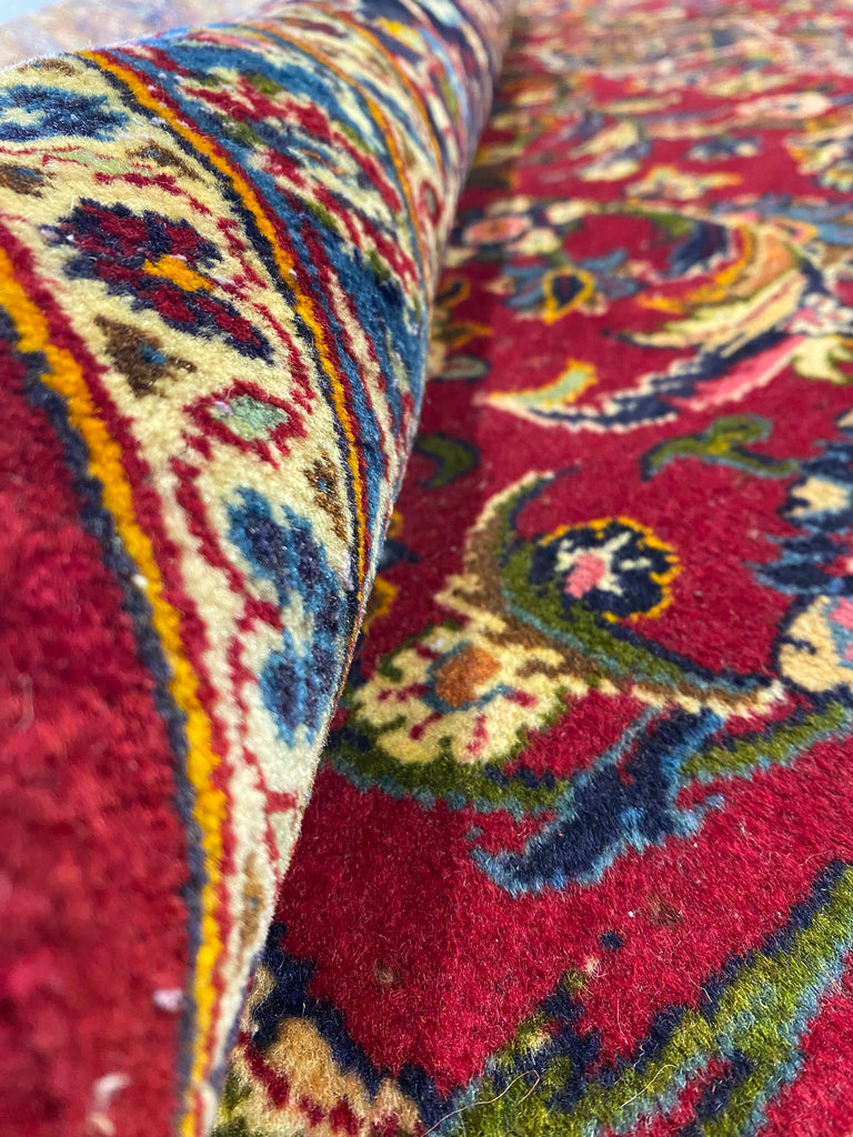 9.7 x 10.8 Squarish Size genuine Persian Kashan Rug #F-6829