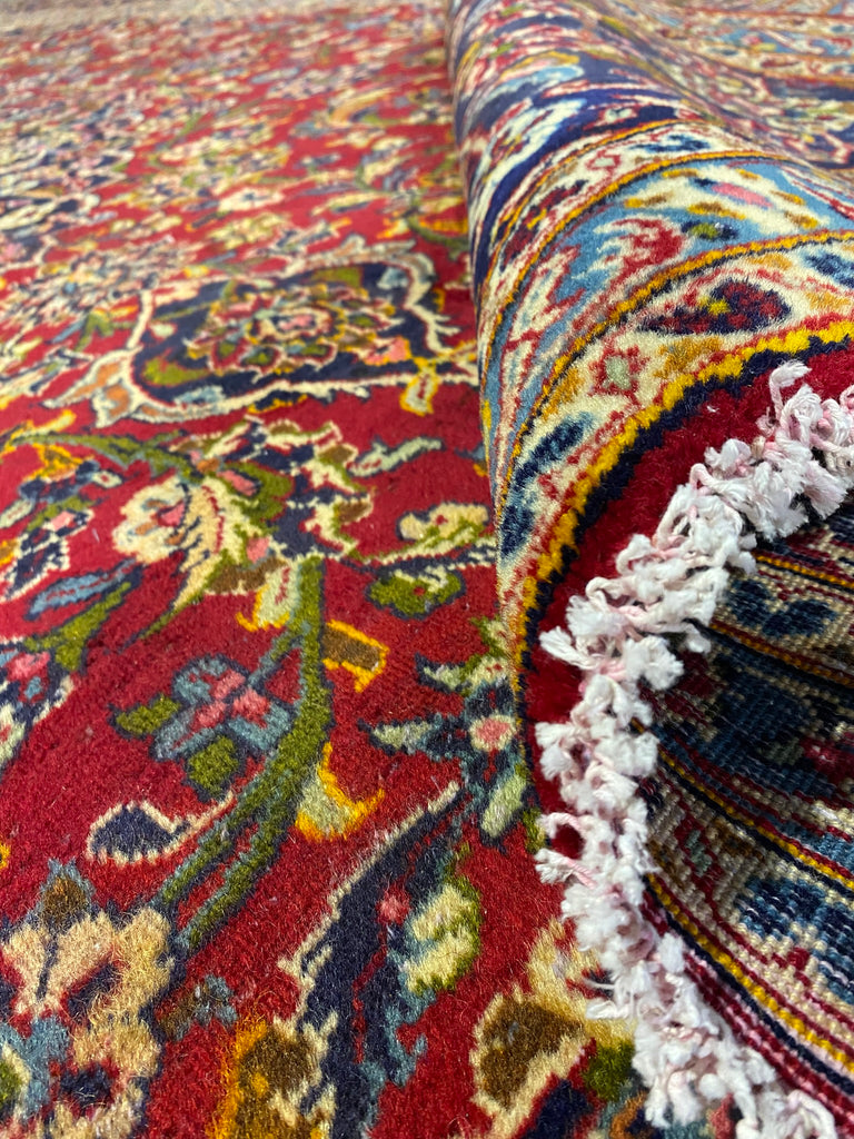 9.7 x 10.8 Squarish Size genuine Persian Kashan Rug #F-6829