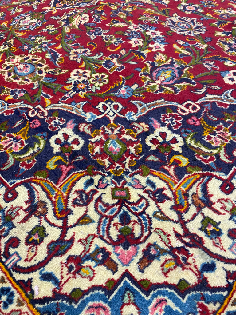 9.7 x 10.8 Squarish Size genuine Persian Kashan Rug #F-6829