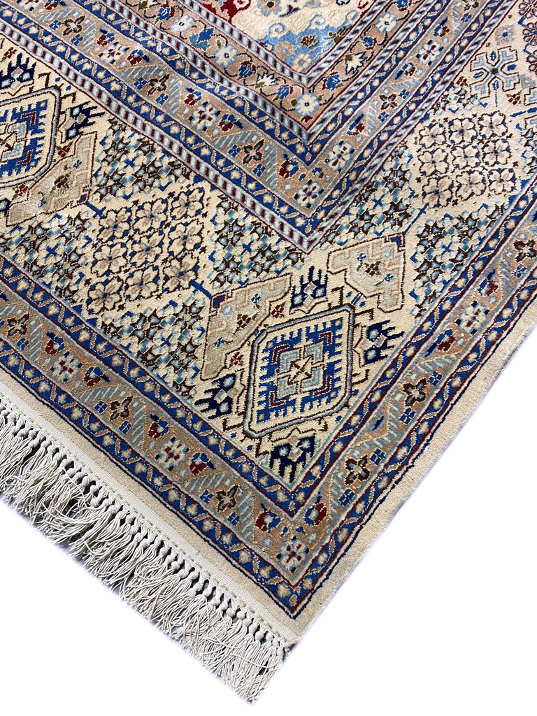 5.2 x 8.7 Fine Persian Nain Rug Wool and Silk Geometric #PIX-15878