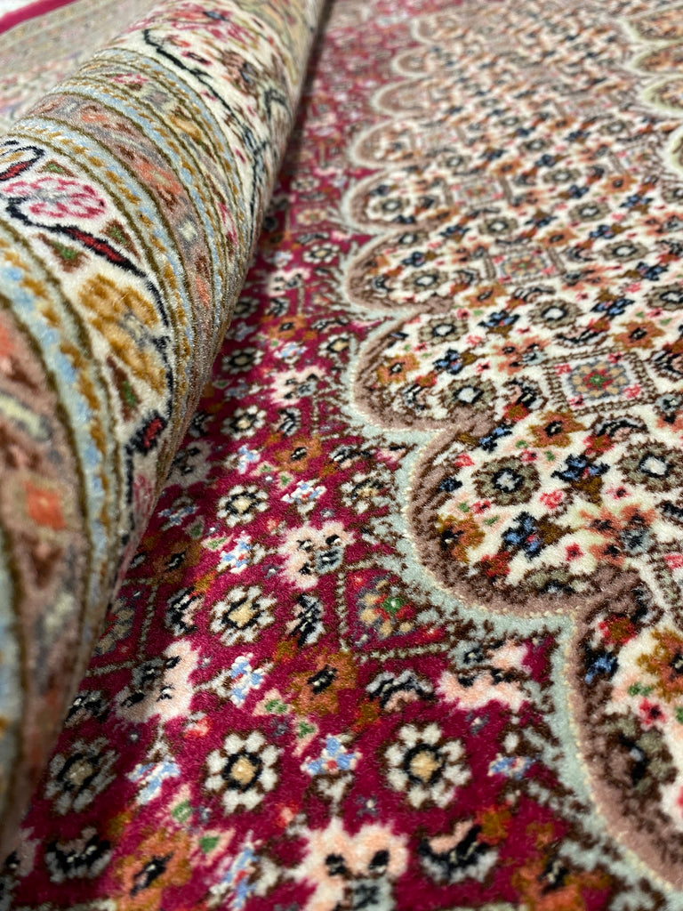 8.4 x 11.8 High Top Quality Wool and Silk Persian Tabriz Mahi Rug 400 KPSI #F-6904