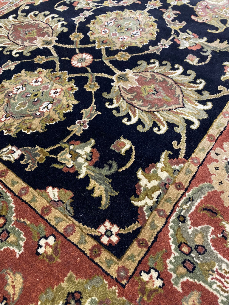 4 x 11.10 Black Luxurious Wool Material Hand-knotted Agra Rug 11370