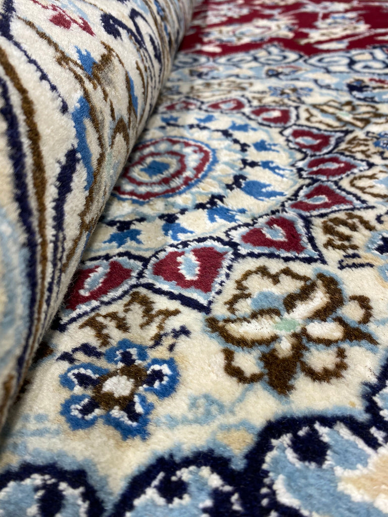 6.5 x 10 Authentic Persian Nain Rug Wool and Silk Fine Weave IRAN #F-6953