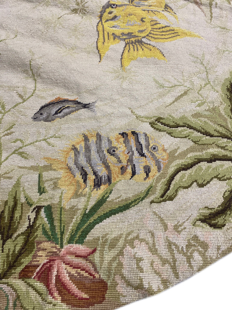 5.7 x 5.7 ROUND Tropical Rug FISH   #F-6968