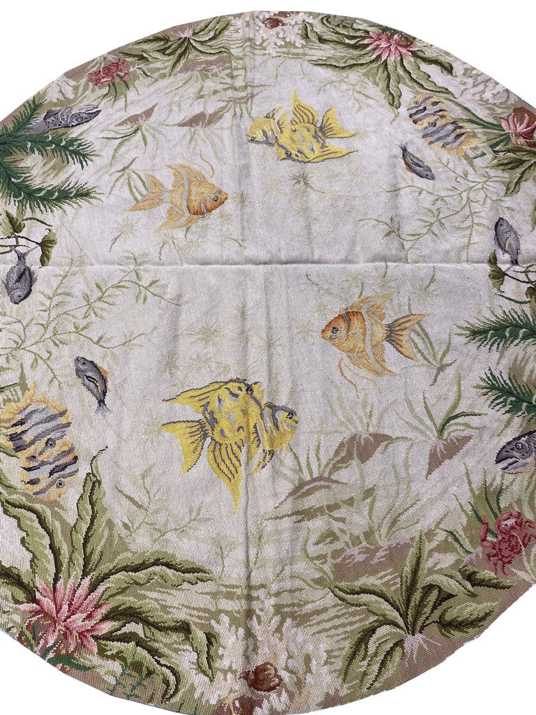 5.7 x 5.7 ROUND Tropical Rug FISH   #F-6968
