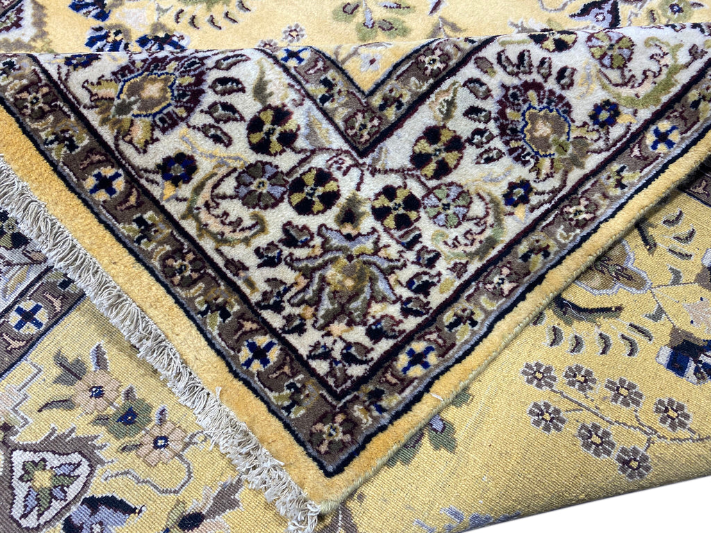 5.8 x 5.8 Square Handmade Wool Rug #F-4024