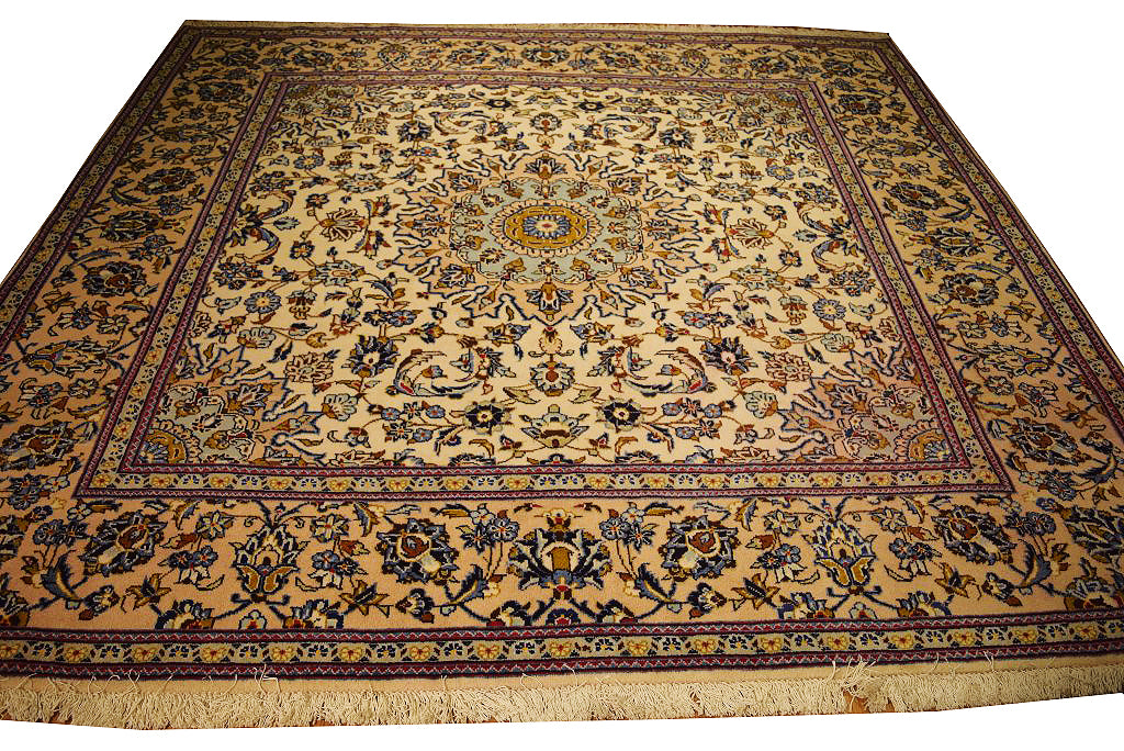 7.9 x 8.1 Ivory Traditional Persian Rug #LA-52839