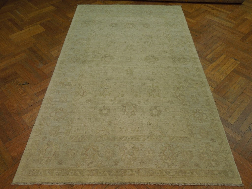 Luxurious-Chobi-Peshawar-Rug.jpg 