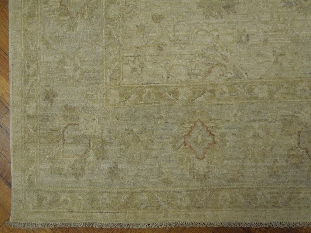 Luxurious-Chobi-Peshawar-Rug.jpg 