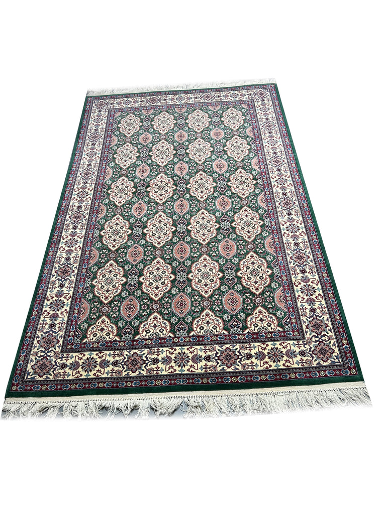 5.2 x 8.10 Basil Green New Quality Pakistan Rug 14130