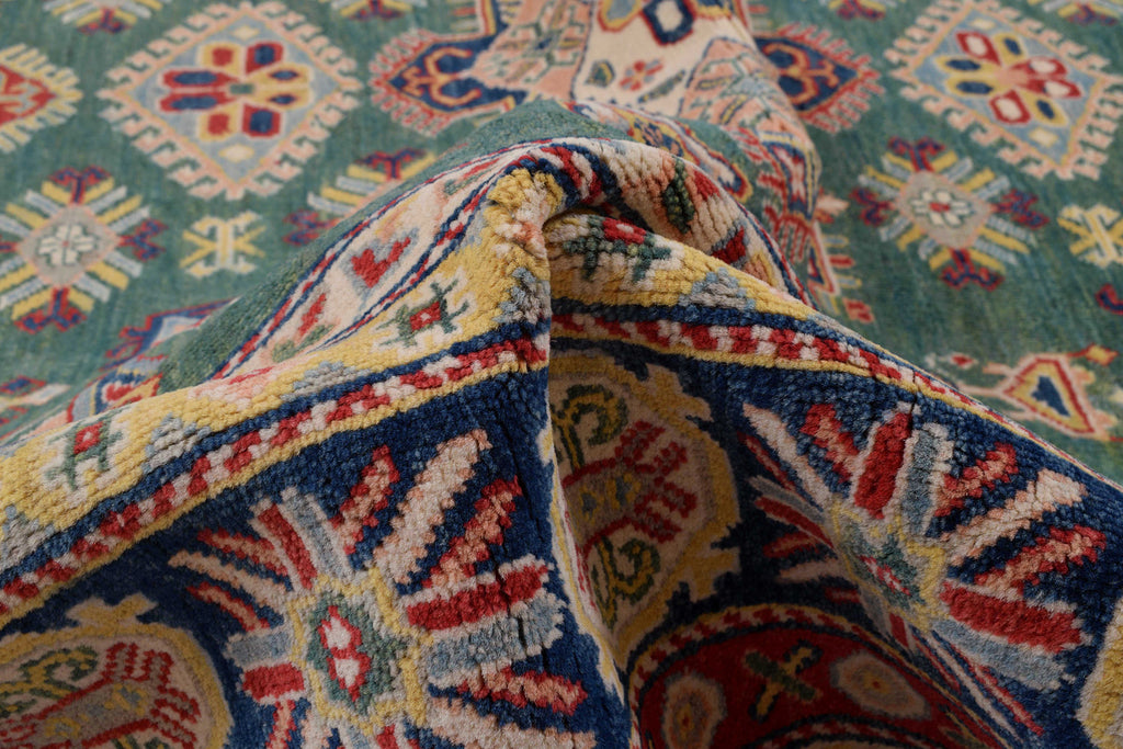 6.8 x 9.9 Handmade Green Exquisite Kazak Rug #S1169