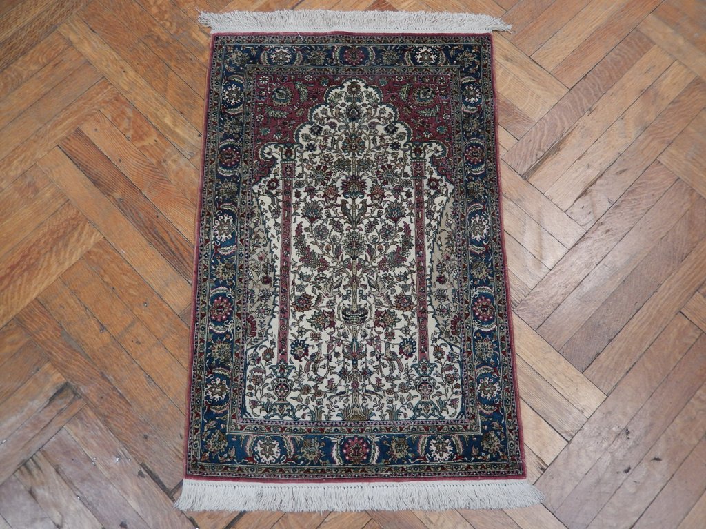 Fine-Silk-Hand-knotted-Rug.jpg