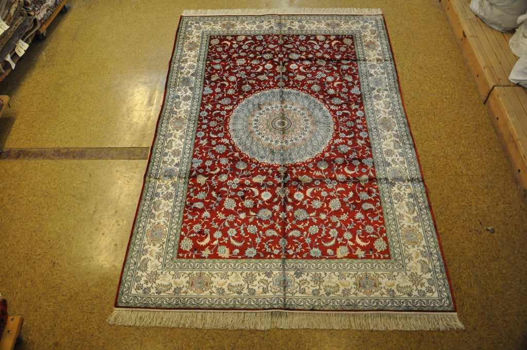 6 x 9 Traditional Silk Rug Hand-Knotted #PIX-27582