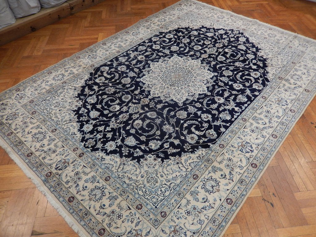 8.3 x 11.8 Authentic Persian Nain Rug Wool and Silk #PIX-21888