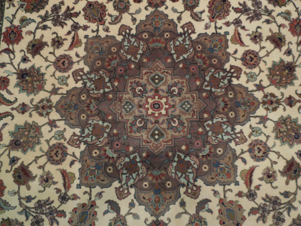 6 x 9 Persian Quality 400 KPSI Wool and Silk Tabriz Rug #PIX-18143