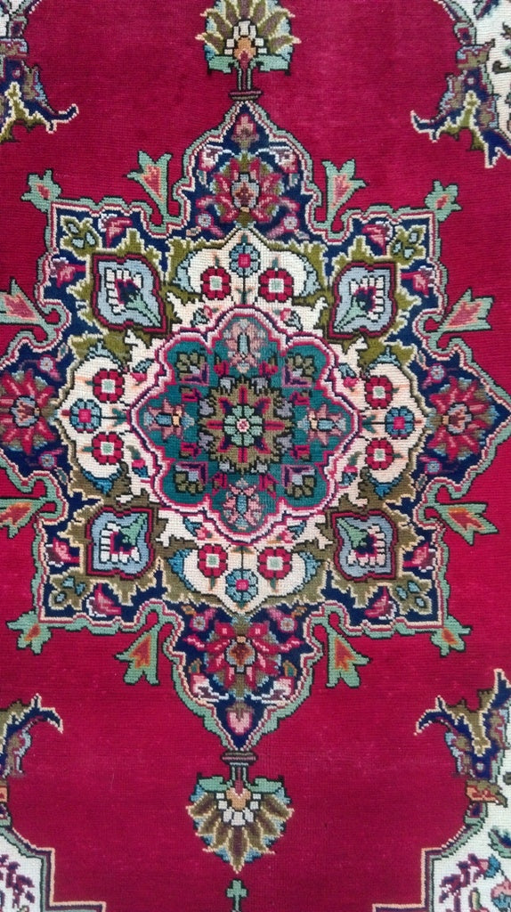 6.9 x 10 Persian Tabriz Wool Rug #B-80751