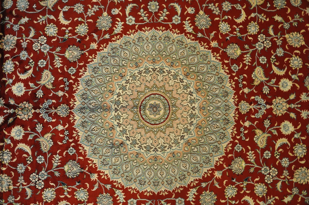 6 x 9 Traditional Silk Rug Hand-Knotted #PIX-27582