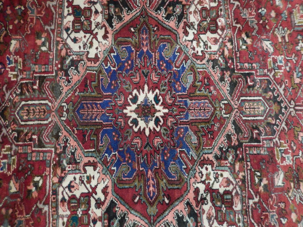 8 x 11.8 Persian Traditional Heriz Rug Iran Tribal Pre-Owned CLEARANCE SALE #PIX-23447B