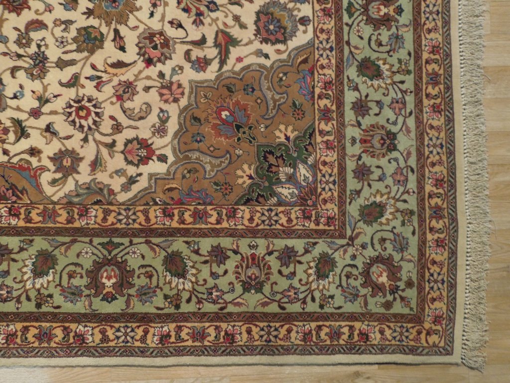 7.9 x 10.3 SIGNED Authentic Persian Tabriz Rug High Quality 400 KPSI #PIX-18227