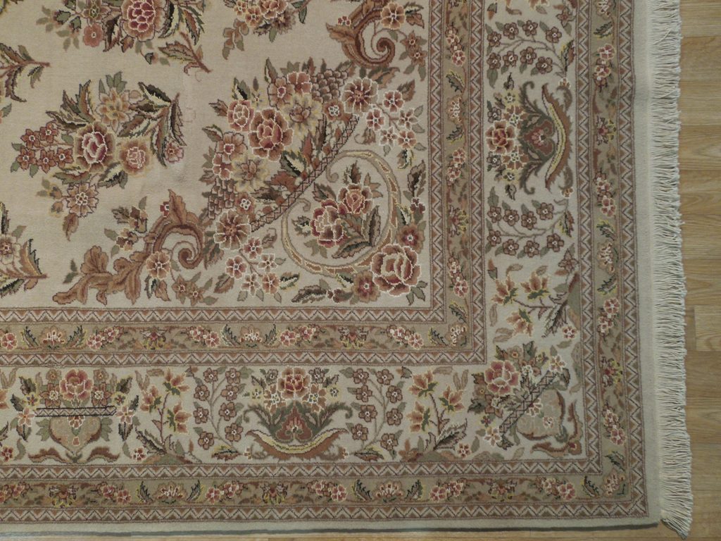 8 x 9.6 Quality Wool and Silk Hand-knotted beautiful Tabriz Rug #PIX-18633