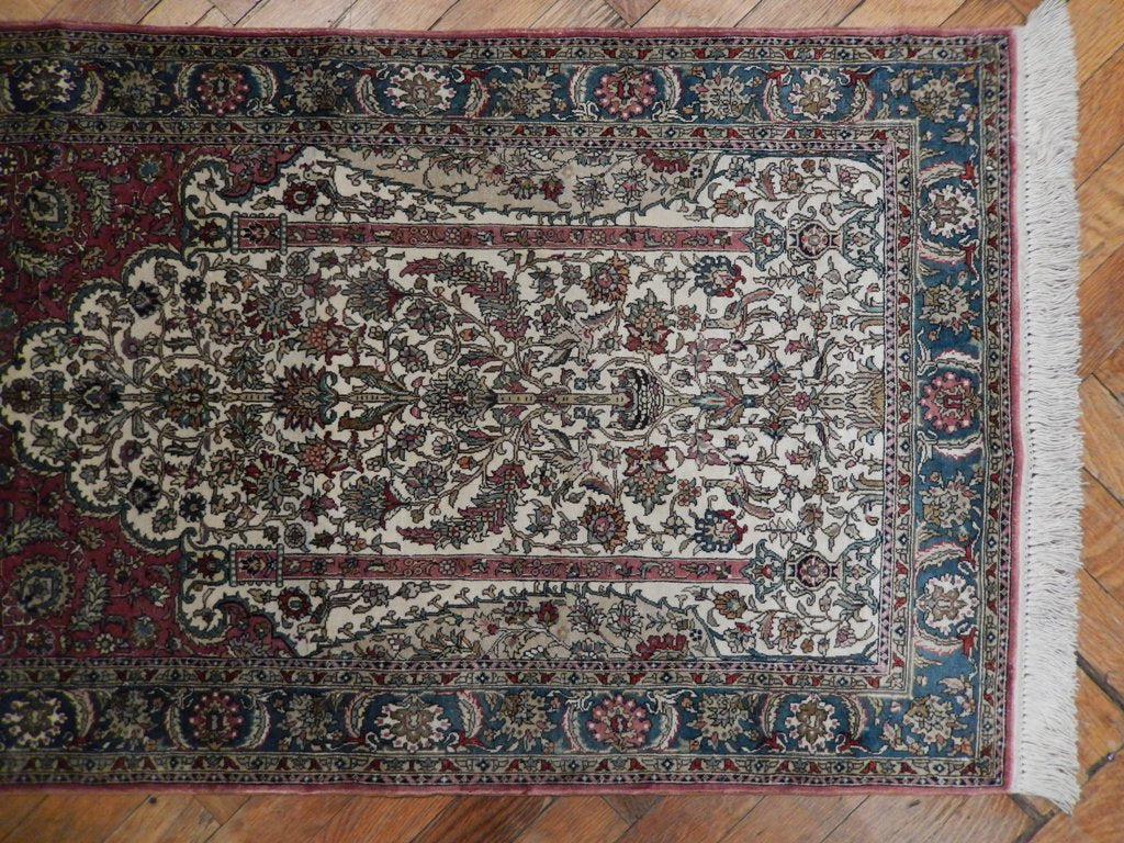Fine-Silk-Hand-knotted-Rug.jpg