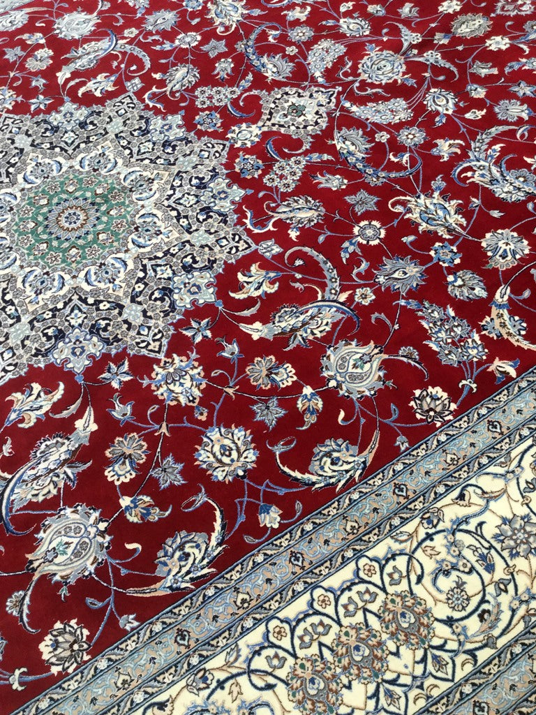 9.4 x 13.4 Authentic Persian Nain Rug Wool and Silk Handmade Iran #B-80009