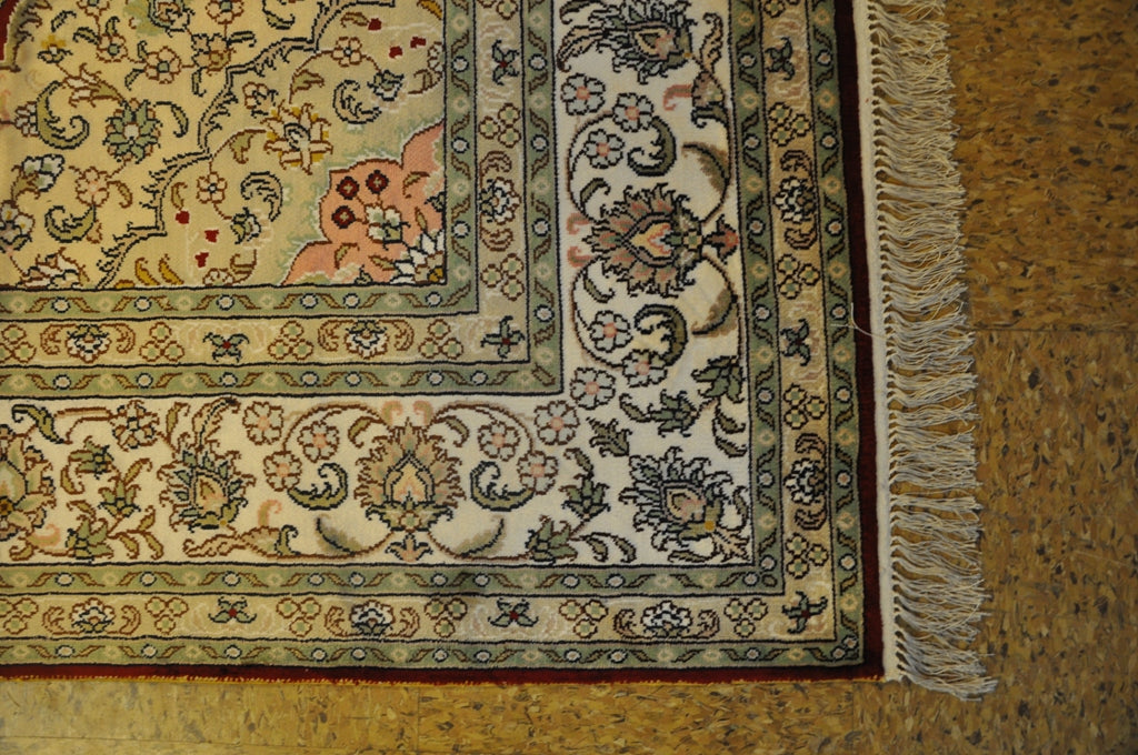6 x 9 Classic Traditional Hand-Knotted Silk Area Rug #PIX-27542