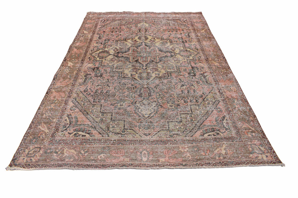 Luxurious-Persian-Heriz-Rug.jpg 