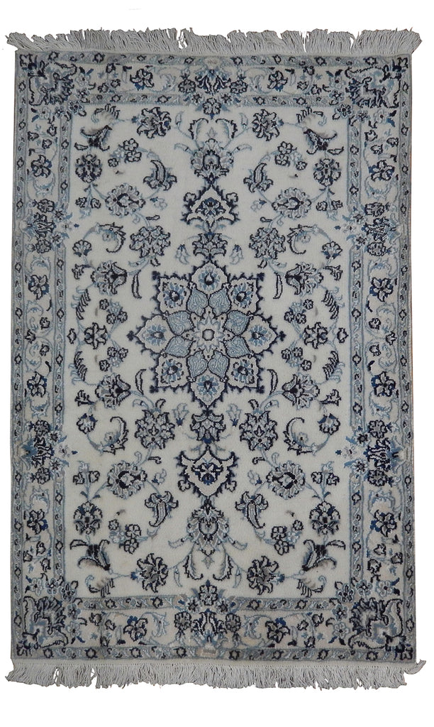 2.8 x 3.10 Persian Nain Rug Wool and Silk #PIX-23048