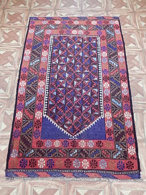 Authentic-Ethnic-Tribal-Baluchi-Prayer-Rug.jpg 