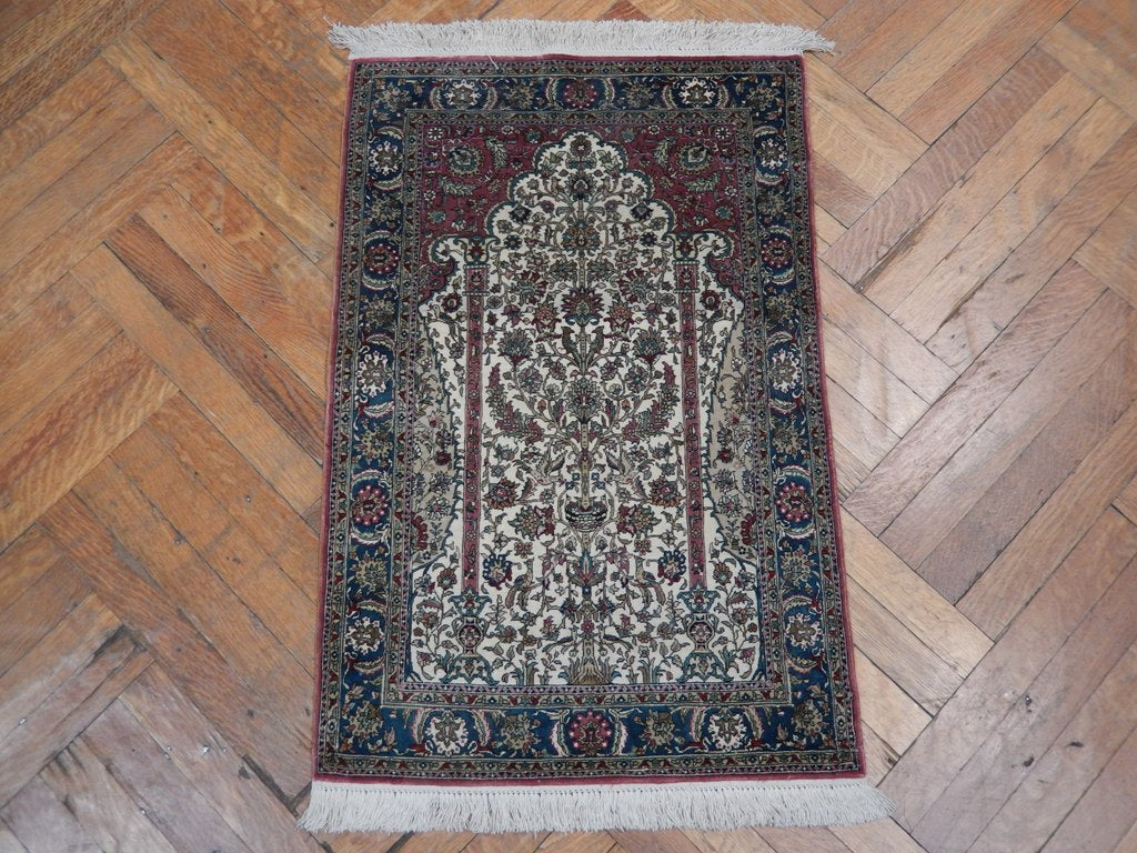 Fine-Silk-Hand-knotted-Rug.jpg