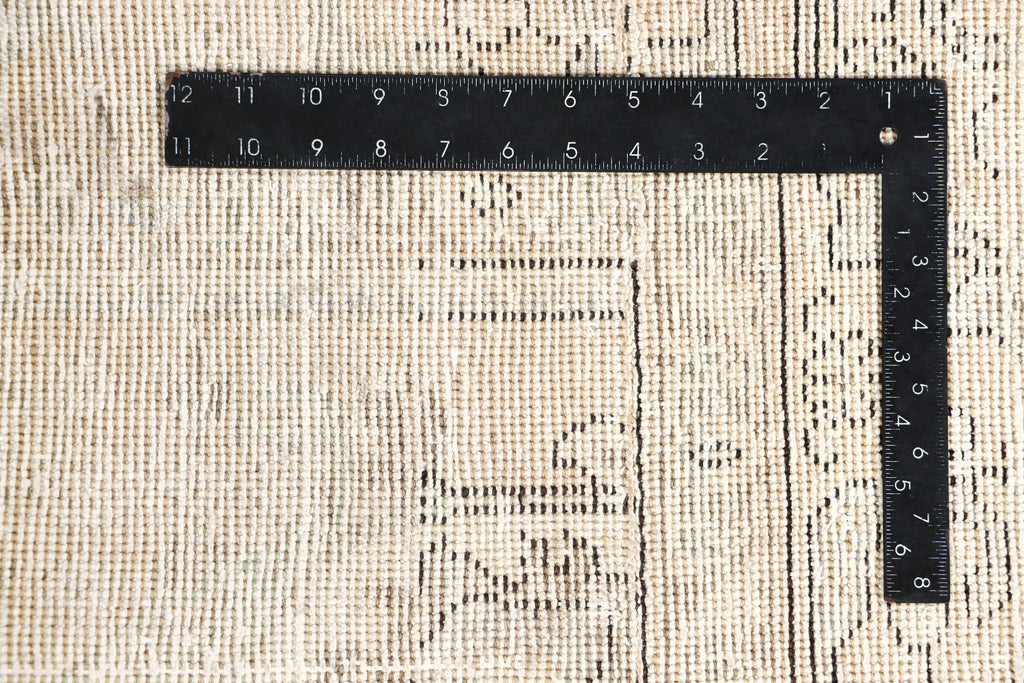 6' x 9' Persian Vintage Hand-knotted Rug Light Gray Pre-Owned Low Pile carpet PK131