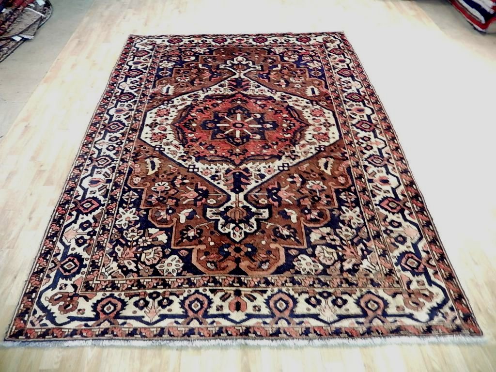 6.11 x 9.11 Orange Red Semi-Antique Persian Bakhtiari Rug #B-72102
