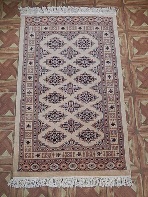 Luxurious-Hand-knotted-Bokhara-Rug.jpg 