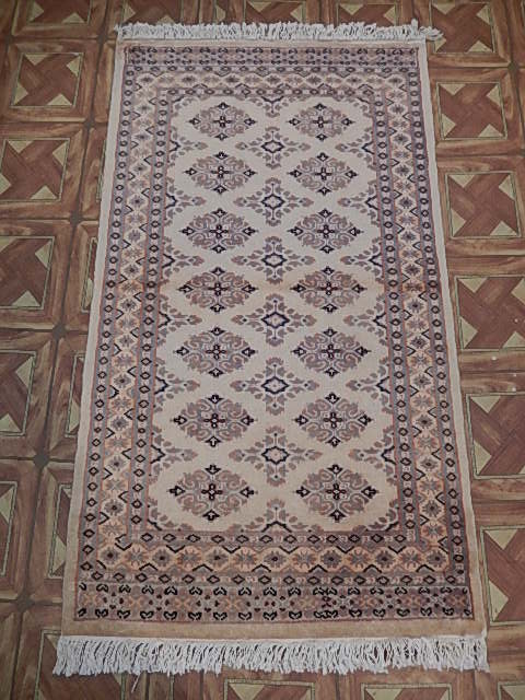 Luxurious-Hand-knotted-Bokhara-Rug.jpg 