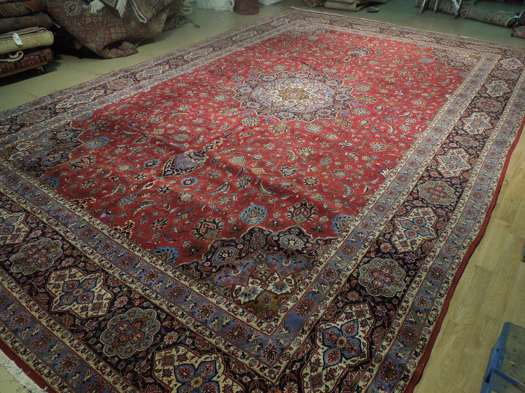Luxurious-Fine-Quality-Persian-Tabriz-Rug.jpg 