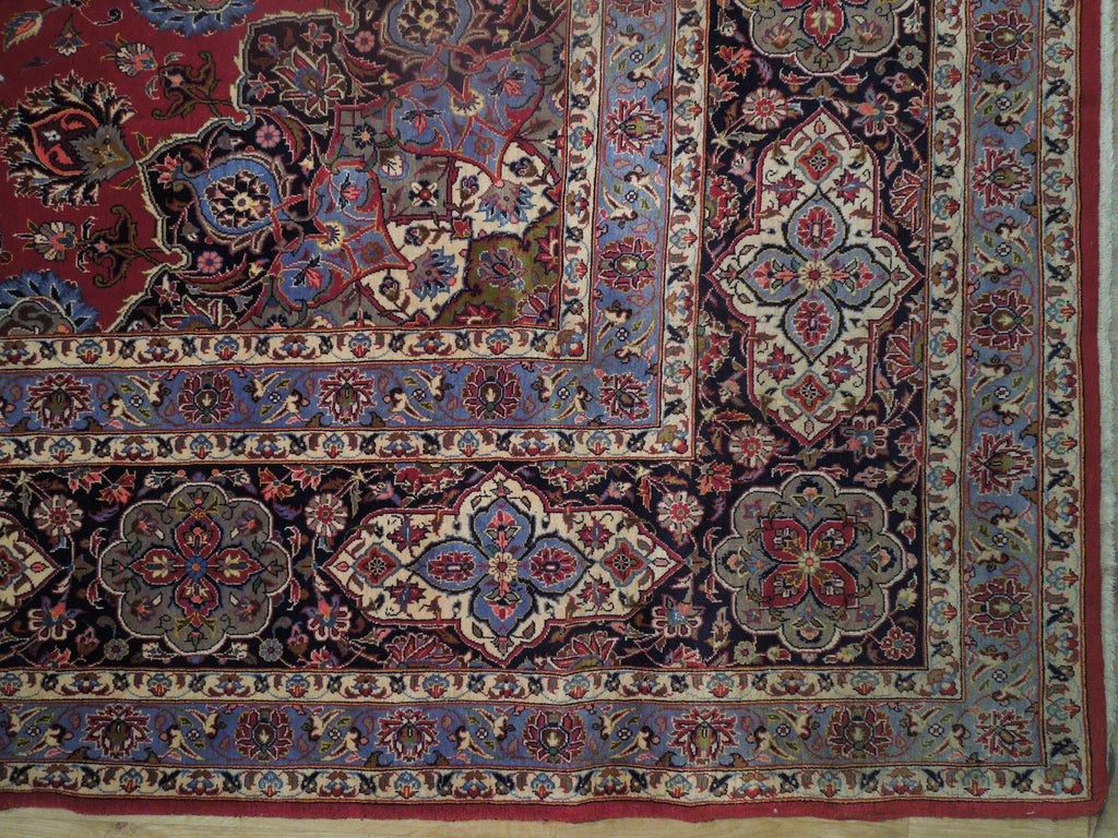 Luxurious-Fine-Quality-Persian-Tabriz-Rug.jpg 