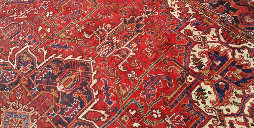 7.11 x 9.5 Red Persian Heriz Rug #B-80880