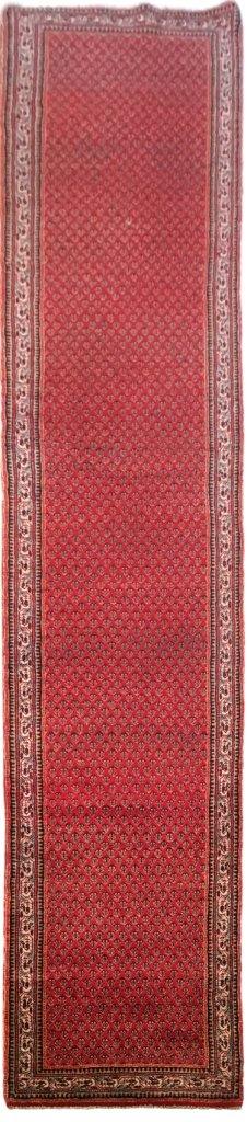 Traditional-Persian-Designs-Hamadan-Rug.jpg