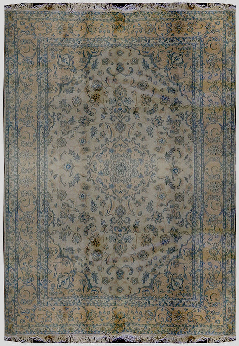 Luxurious-Persian-Tabriz-Rug.jpg 