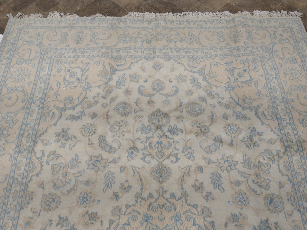 Luxurious-Persian-Tabriz-Rug.jpg 