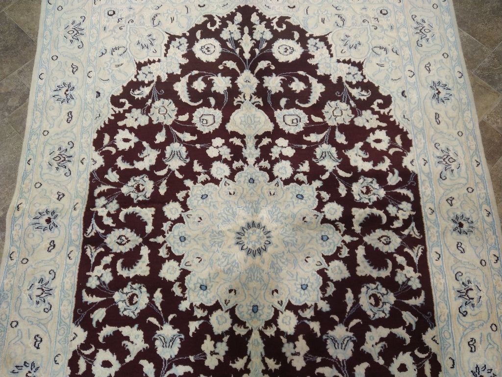 5 x 8 Persian Naeen rug Wool & silk Burgundy #5062