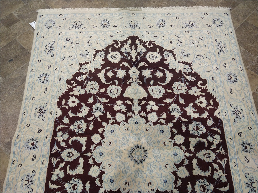 5 x 8 Persian Naeen rug Wool & silk Burgundy #5062