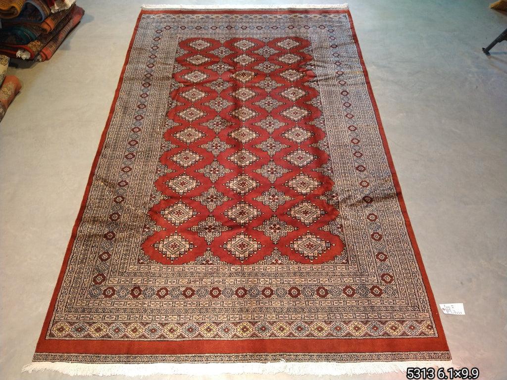 Luxurious-Hand-Knotted-Jaldar-Wool-Rug.jpg 