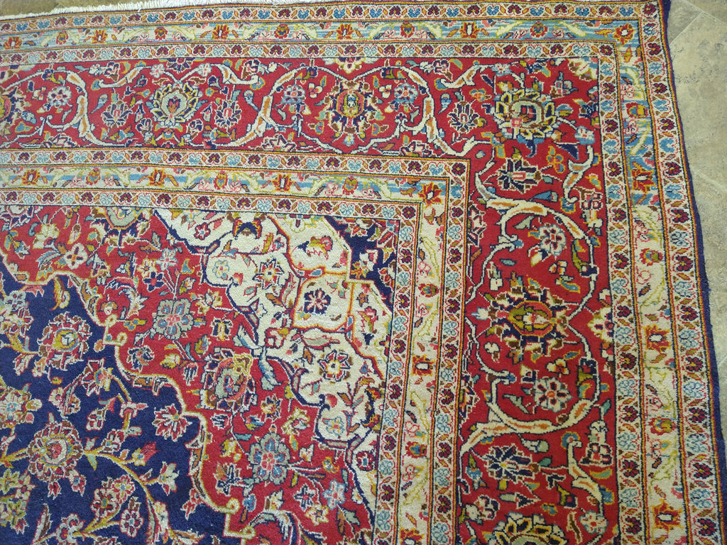 Classic-Traditional-Persian-Kashan-Rug.jpg