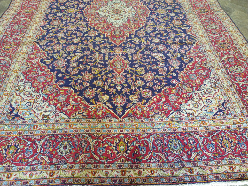 Classic-Traditional-Persian-Kashan-Rug.jpg