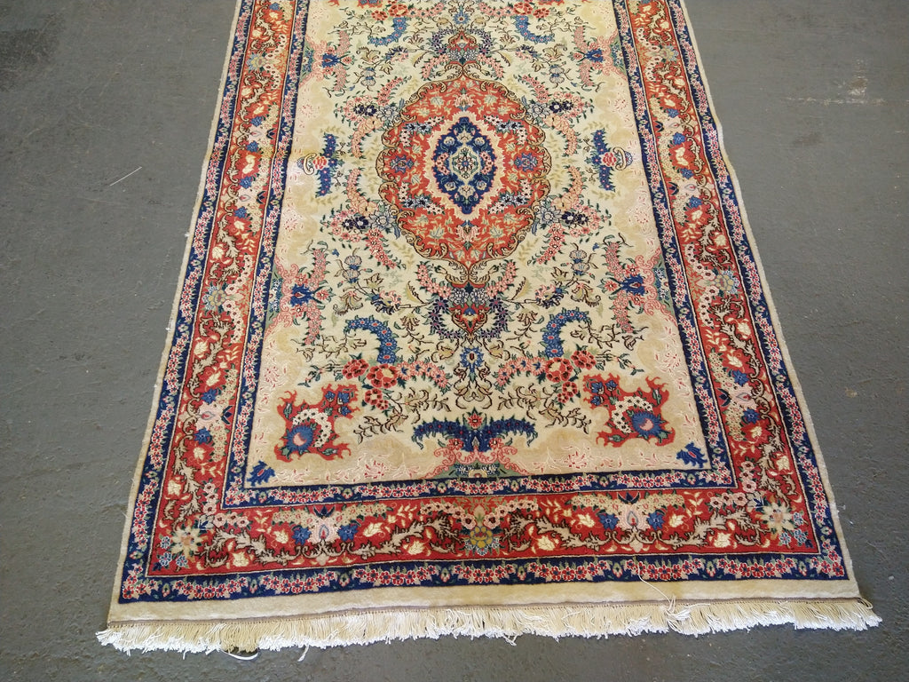 5 x 8 Fine Persian Tabriz Rug Wool Silk #5348