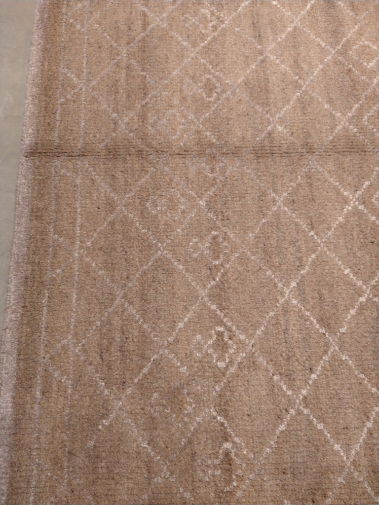 8.3 x 11.7 Modern Caramel Beige Handmade Rug 29179
